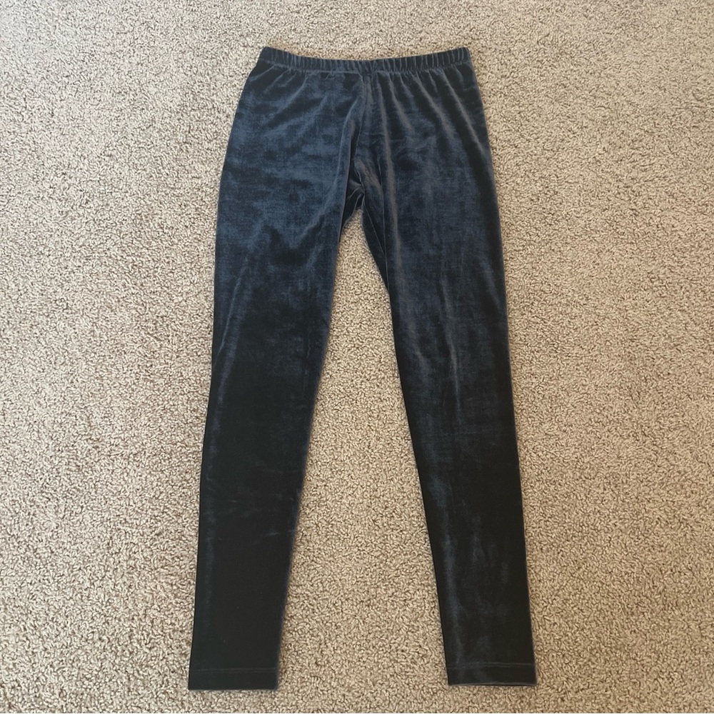 Xhilaration Women’s Black Velvet Ankle Length Mid Rise Leggings Size Small